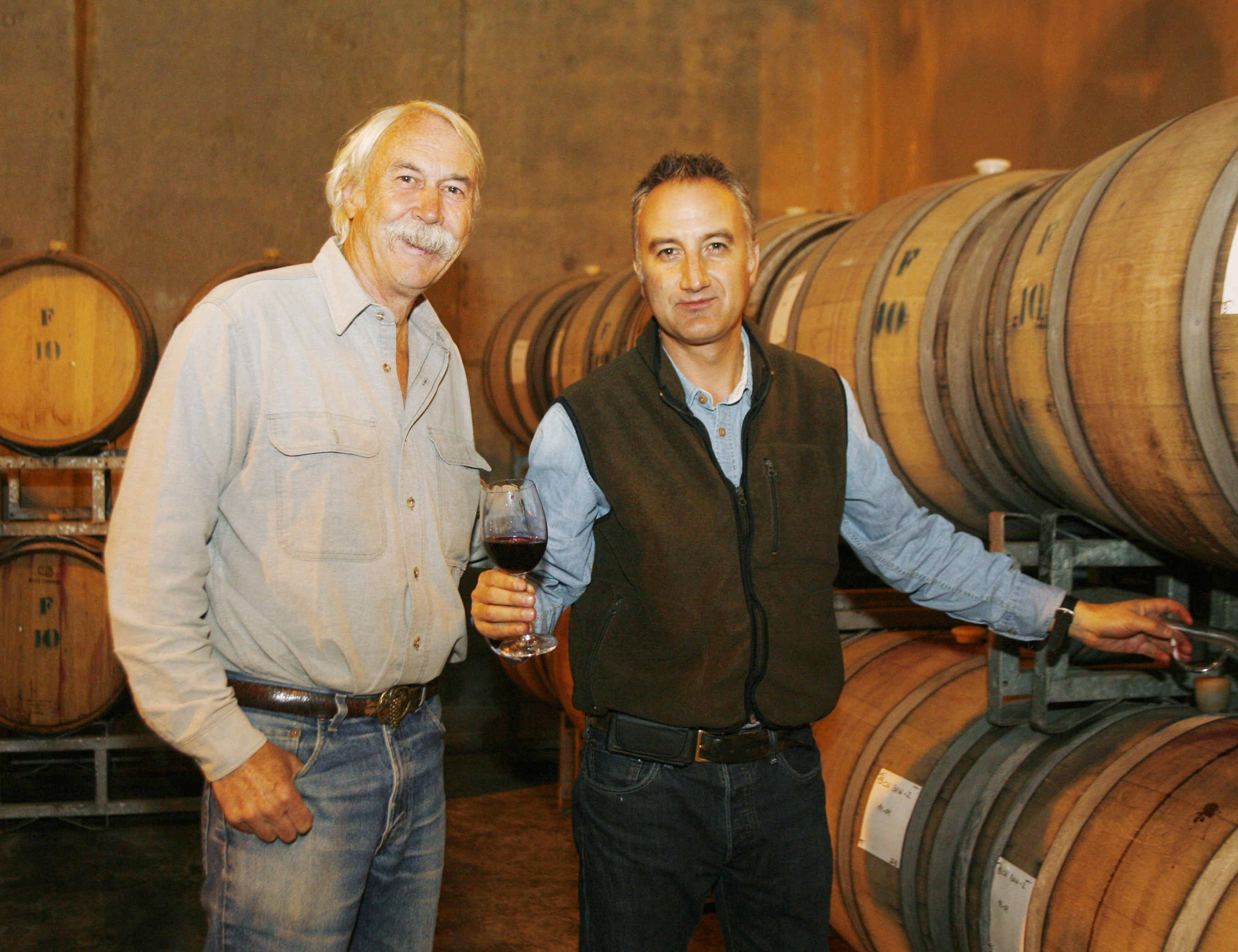 image of winemaster Randy Ullom and Winemaker Andrés Sánchez